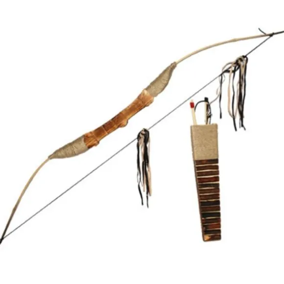 Arc indien avec carquois et flèches