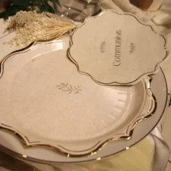 8 assiettes en carton - Diamètre 23 cm - Collection Communion Effet Lin et Or