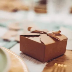 10 Boîtes Festonnées Kraft avec Rubans en Satin - 7 cm