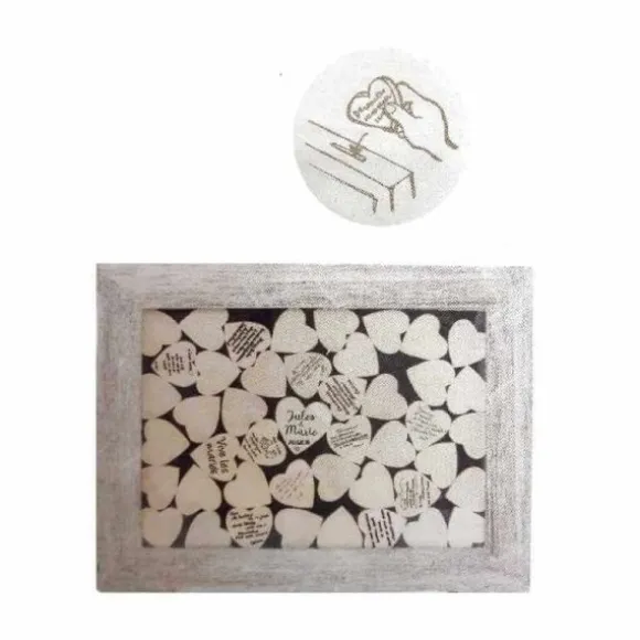 Cadre rustique avec 130 coeurs en bois