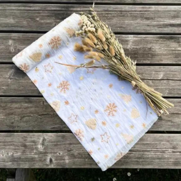 Chemin de table - Merveilleux Noël Blanc et Or