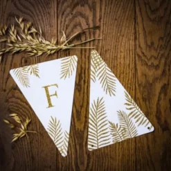 5 Fanions Blancs et Paillettes Or " F " - Fougère