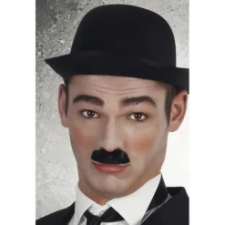 Moustache de Charlie Chaplin