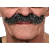 Moustache en Crocs - Poivre et Sel