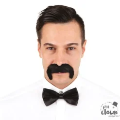 Moustache noire des années 1900