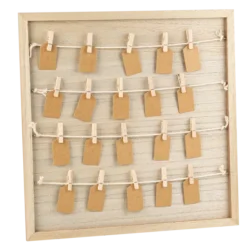 Plan de table en bois avec 70 étiquettes et pinces - 40 x 40 cm