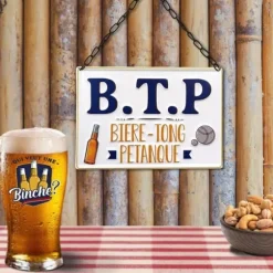 Plaque métallique à suspendre "B.T.P." - Collection Claquettes Chaussettes