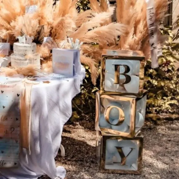 Stickers en forme de lettres pour baby shower - Or - Modèle au choix