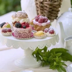 Support à gâteaux blanc en métal sur pied - 26,5 x 15 cm - Collection Voile de Douceur