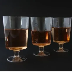 10 Verres Sur Pieds en Plastique - Transparent - 17 cl